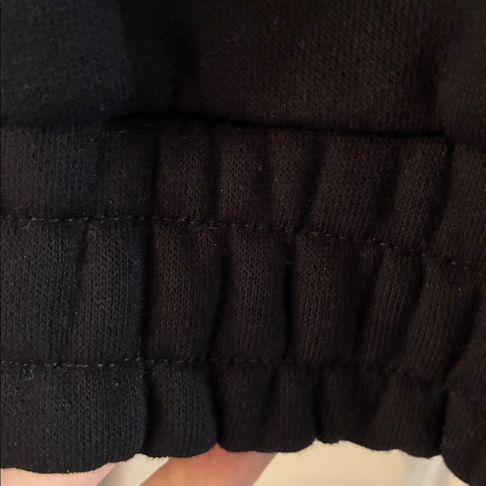 Women’s Alphalete Midnight Black Cropped Hoodie - Picture 6 of 9